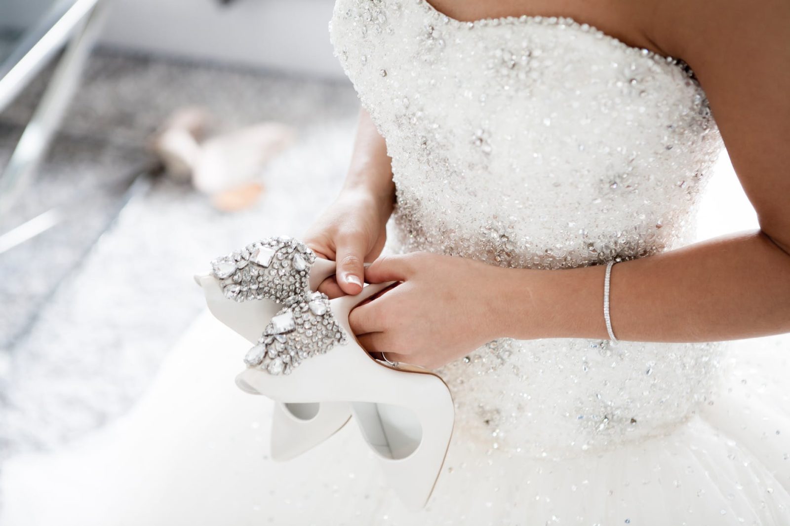 6 Dos and 4 Don’ts When Planning Your Wedding Dress