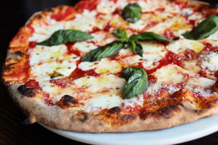 Best Pizza In Astoria Spice Market New York Best Pizza In Astoria 768x512