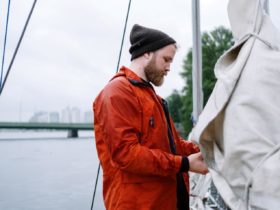 5 Boating Safety Tips to Stay Safe on Water